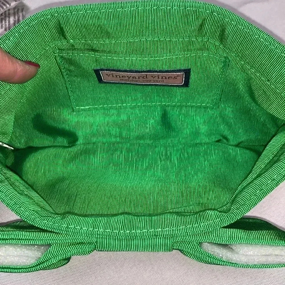 VINEYARD VINES Clutch Purse, NWT. This is a BEAUTY❣️ - Picture 5 of 5